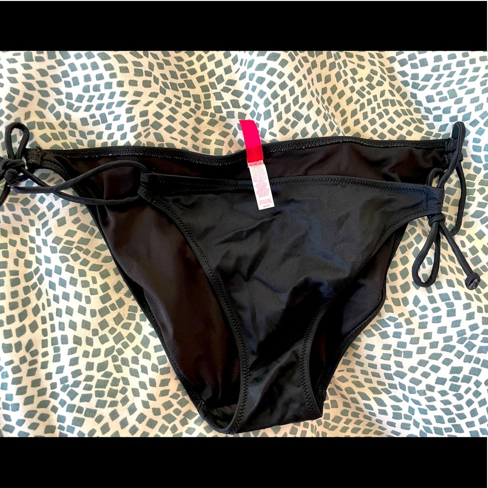 Victoria’s Secret string bikini bottom